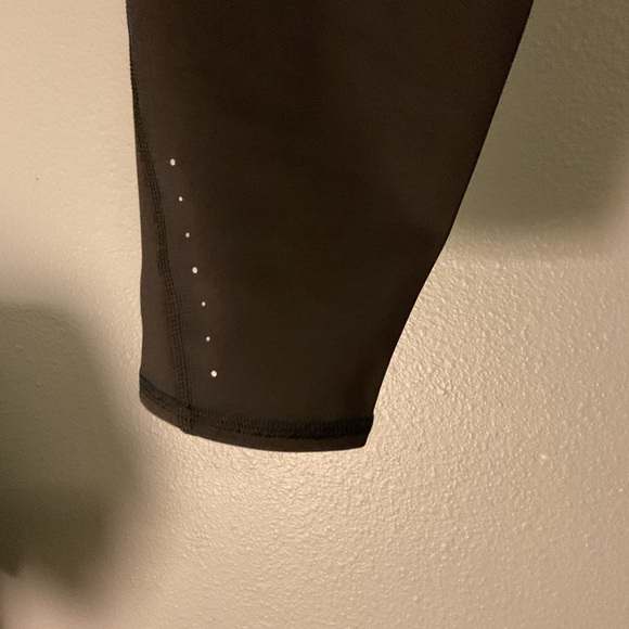 Women’s athleta leggings! - Picture 3 of 11